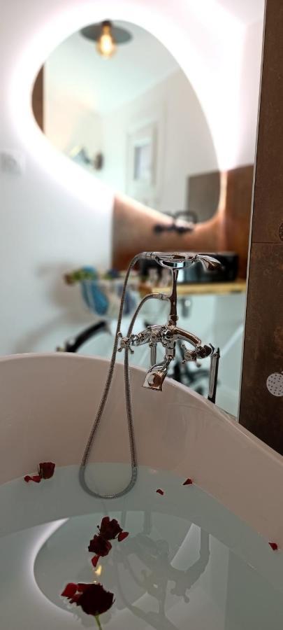 Le Marechal Duplex - Appartement Avec Jacuzzi - Caen Hyper Centre المظهر الخارجي الصورة