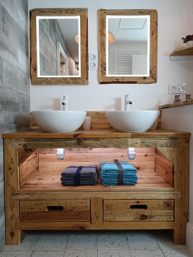 Le Marechal Duplex - Appartement Avec Jacuzzi - Caen Hyper Centre المظهر الخارجي الصورة