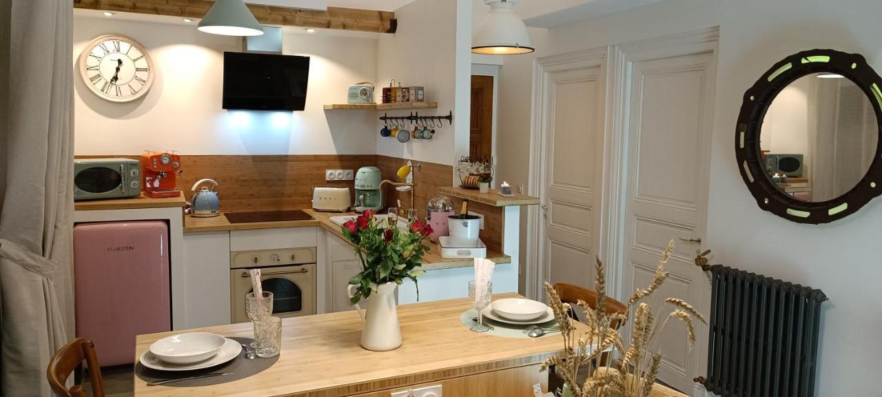 Le Marechal Duplex - Appartement Avec Jacuzzi - Caen Hyper Centre المظهر الخارجي الصورة