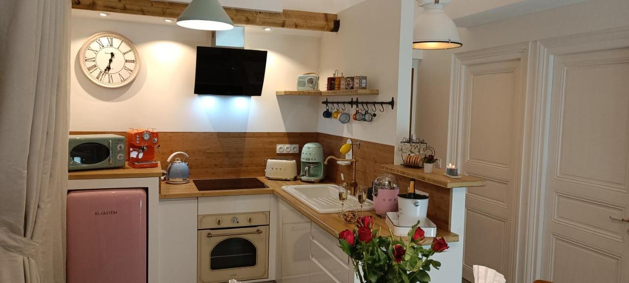 Le Marechal Duplex - Appartement Avec Jacuzzi - Caen Hyper Centre المظهر الخارجي الصورة